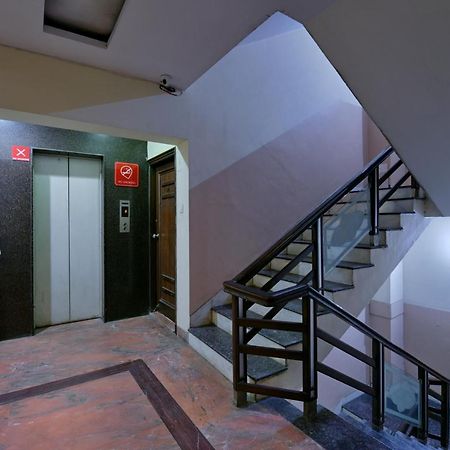 Oyo 2289 Hotel Radha Palace Kukas Kültér fotó